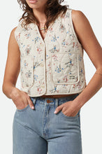 Load image into Gallery viewer, FIELD FLORAL QUILTED VEST BRIXTON