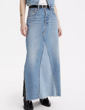 Load image into Gallery viewer, LEVI'S ICONIC LONG SKIRT W/ SLIT