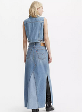 Load image into Gallery viewer, LEVI'S ICONIC LONG SKIRT W/ SLIT