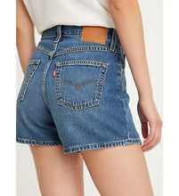Load image into Gallery viewer, LEVI&#39;S 80s MOM SHORTS