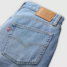 Load image into Gallery viewer, LEVI&#39;S BAGGY DAD JORT