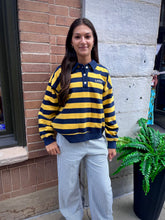 Load image into Gallery viewer, VINTAGE RUGBY FLEECE LEVI'S WOMEN'S