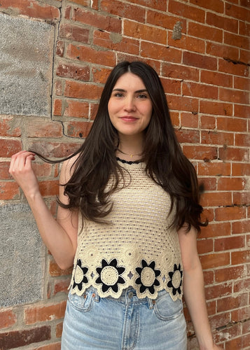 ASAKA CROCHET TOP