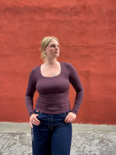 Load image into Gallery viewer, RIANA SCOOP NECK TOP