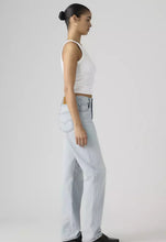 Load image into Gallery viewer, LEVI'S EASY DAD JEANS