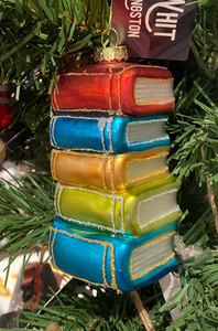 STACK OF BOOKS ORNAMENT