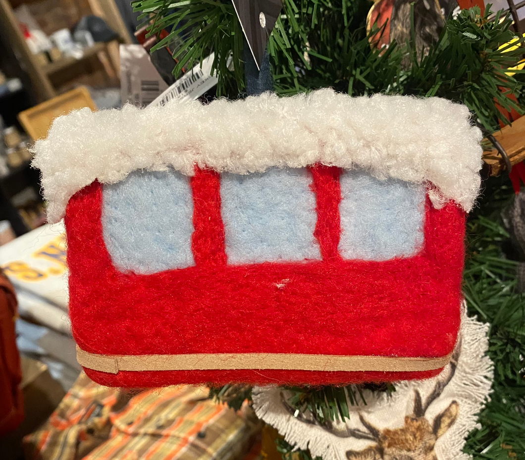 SNOWY GONDOLA ORNAMENT