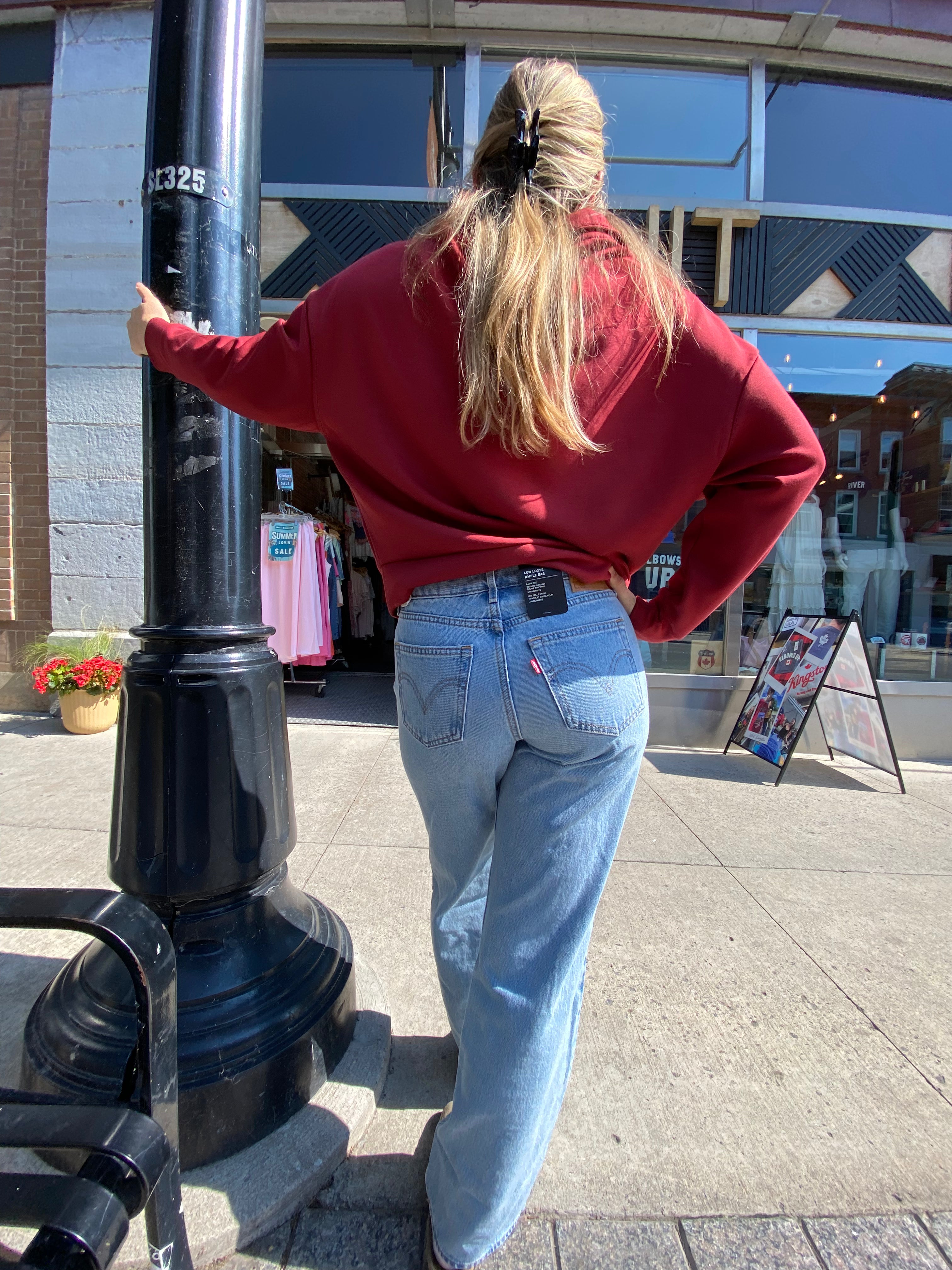 LEVI'S LOW LOOSE – Whit Kingston