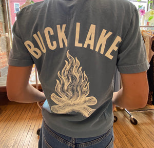 BUCK LAKE CAMPFIRE TEE