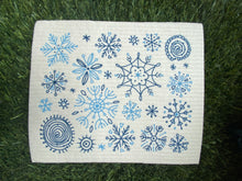 Load image into Gallery viewer, SNOWFLAKES DISHCLOTHS