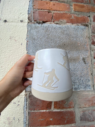 SKIERS MUG