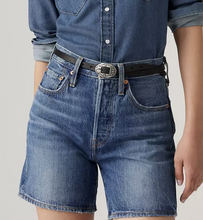 Load image into Gallery viewer, LEVI&#39;S 501 MID THIGH SHORTS