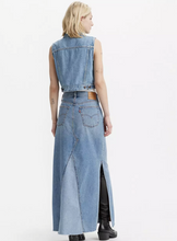 Load image into Gallery viewer, LEVI&#39;S ICONIC LONG SKIRT W/ SLIT