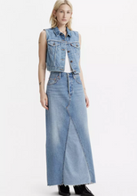 Load image into Gallery viewer, LEVI&#39;S ICONIC LONG SKIRT W/ SLIT