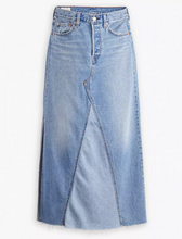 Load image into Gallery viewer, LEVI&#39;S ICONIC LONG SKIRT W/ SLIT