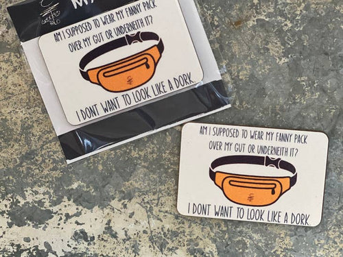FANNY PACK MAGNET