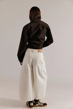 Load image into Gallery viewer, LAYDOWN CHINO FREE PEOPLE