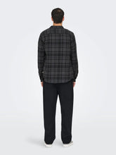 Load image into Gallery viewer, GUDMUND CHECKED SHIRT