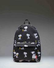 Load image into Gallery viewer, PEANUTS HERSCHEL CLASSIC XL