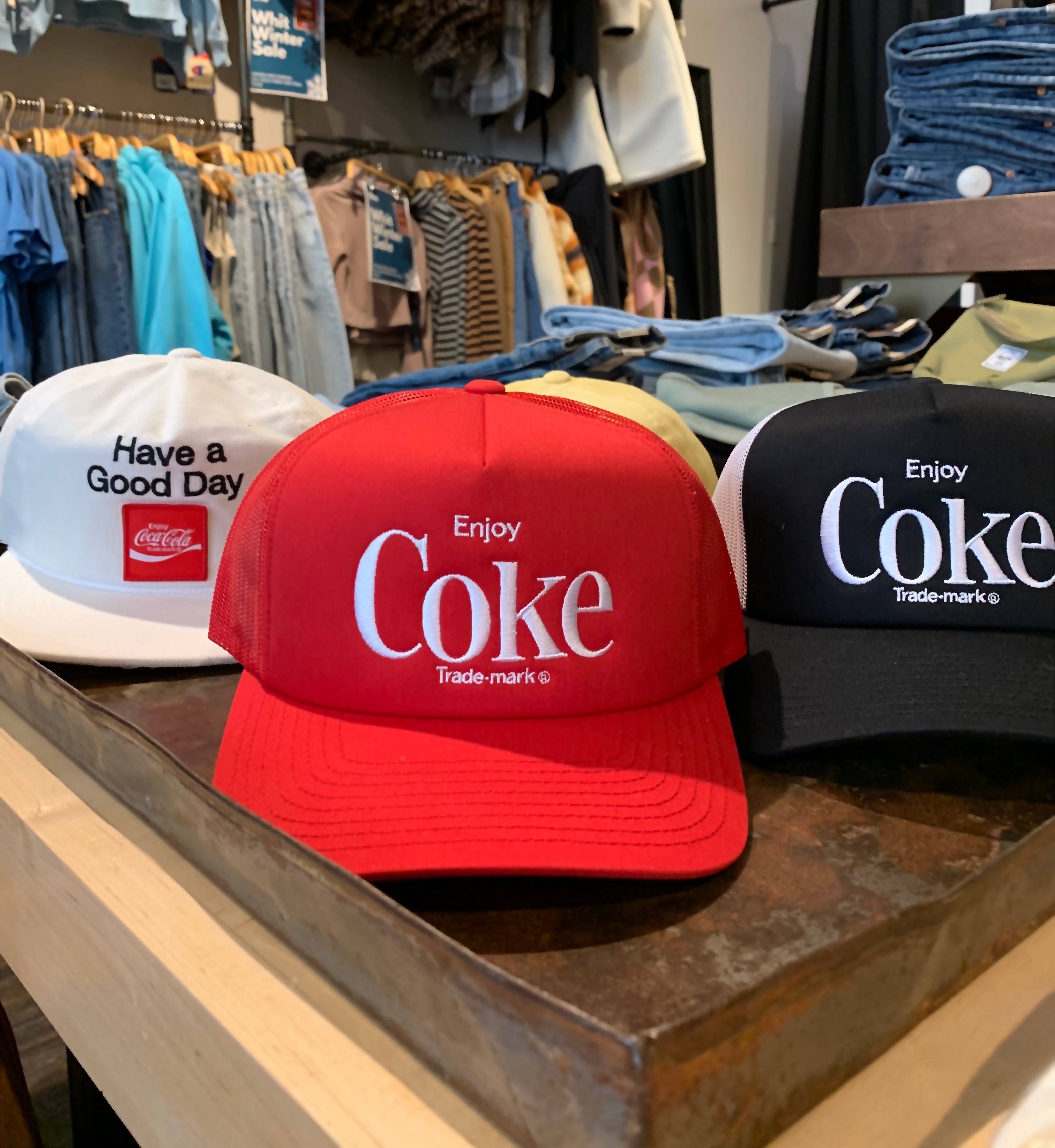 COCA COLA GOOD DAY HP CAP Whit Kingston