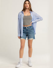 Load image into Gallery viewer, LEVI&#39;S 501 MID THIGH SHORTS
